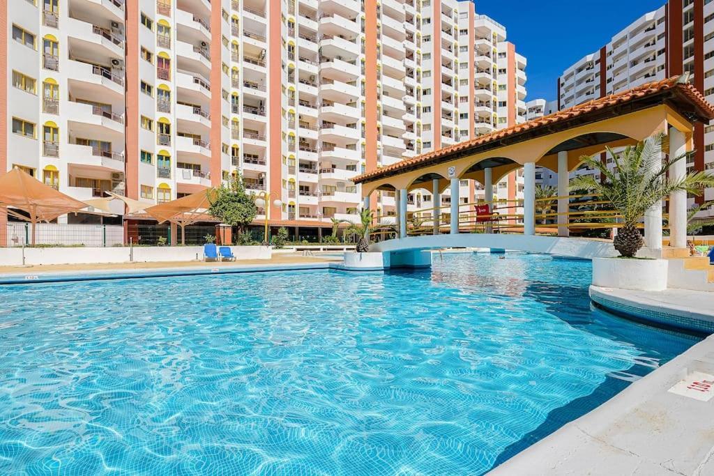 T2 With Pool, 300M From The Beach Portimão Eksteriør billede